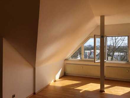 Großzügige und helle Einzimmerwohnung in der Gießener Innenstadt