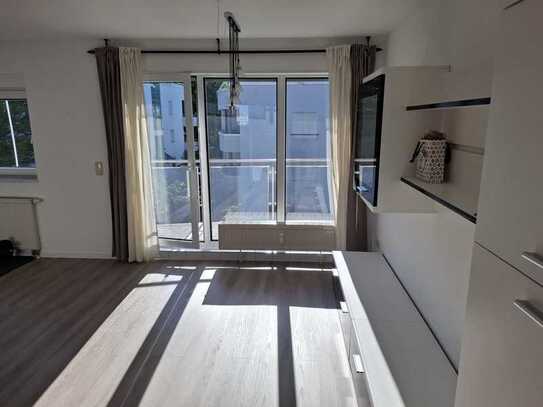 Freundliche 2-Zimmer-Wohnung mit Einbauküche in Neustadt