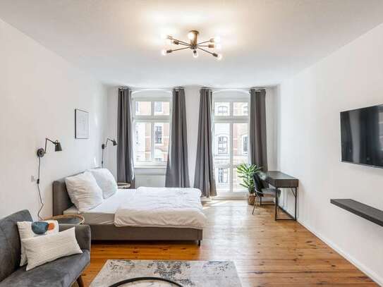 Beautiful 3 bedrooms apartment in charming location in Prenzlauer Berg