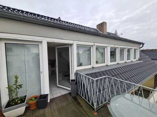 Wohntraum - helle 3,5-Zimmer-Dachgeschosswohnung mit großer Dachterrasse