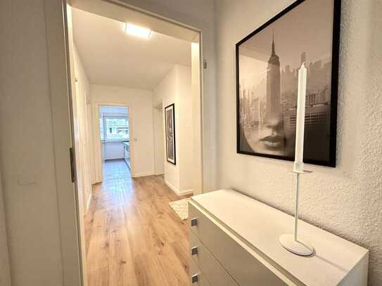 Furnished ROOM in a 5-persons-shared-apartment foundation! Bezauberndes WG-Zimmer in Nied