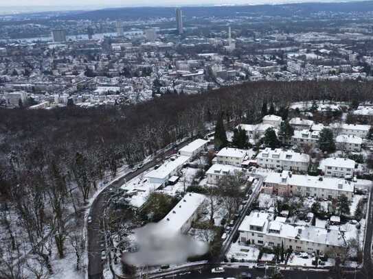 + Modernisiert mit Ausbaupotenzial + Praktisch geschnittenes Reihenmittelhaus auf dem Venusberg