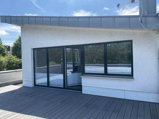 Stilvolles Büro mit sonniger Dachterrasse und perfekter Anbindung