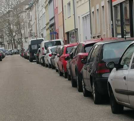 Immer auf der Suche nach einem freien Parkplatz in der Marienstraße?