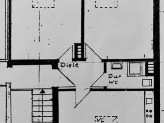 2-Raum-Dachgeschosswohnung in Düsseldorf Urdenbach