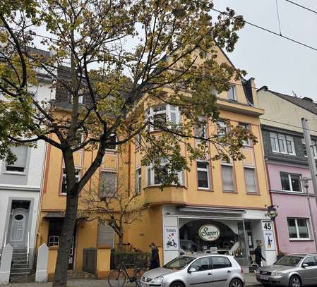 Sanierte Albauwohnung auf der Benderstraße in Düsseldorf-Gerresheim....