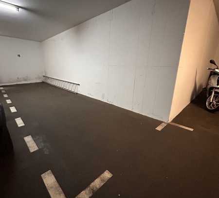 Tiefgaragenstellplatz zu vermieten (groß)