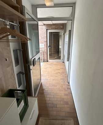 Exklusive Möblierte 2-Raum-Hochparterre-Wohnung mit EBK in Ahrensburg