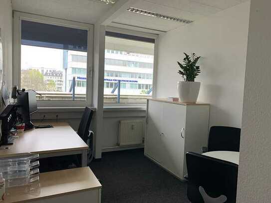 Modernes, Geräumiges Büro in Wiesbaden: Top-Ausstattung für Ihr Geschäft