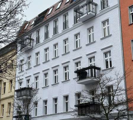 Erstbezug nach Sanierung, Schöne 3-Raum Wohnung Nähe S/U-Bahnhof Lichtenberg