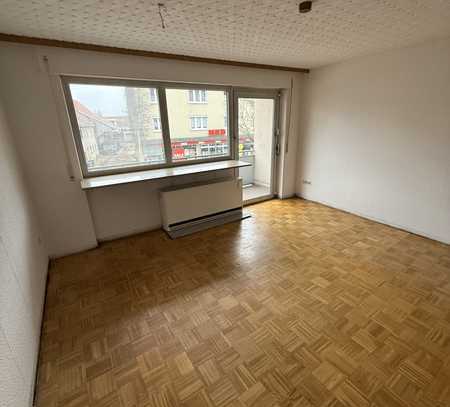 Direktes Zentrum 2-Zimmer-Wohnung mit Balkon in Gersthofen