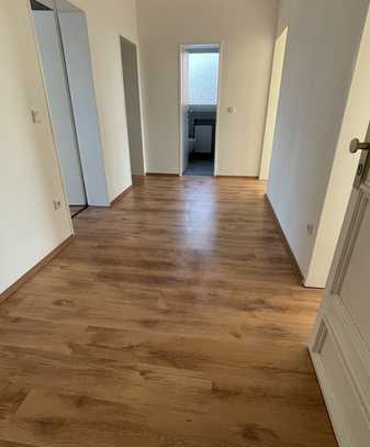 Modernisierte 3,5-Zimmer-Wohnung mit Balkon und Einbauküche in Dorsten