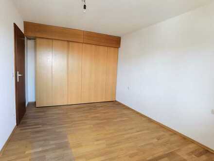 In Bad Friedrichshall: Gepflegte Wohnung mit eineinhalb Zimmern und Balkon