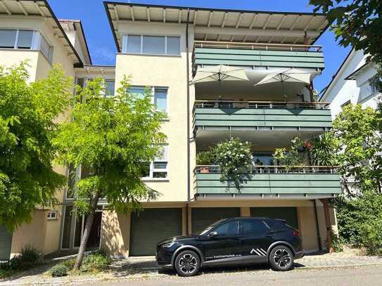 Helle und moderne 3,5-Zimmer-Wohnung im 6-FH mit XXL-Garage und großem Balkon, Nähe S-Bahn Maubach