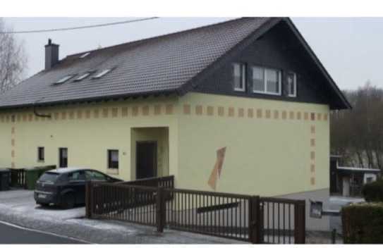 Helle 2-Zimmer-Wohnung mit Balkon in Windhagen