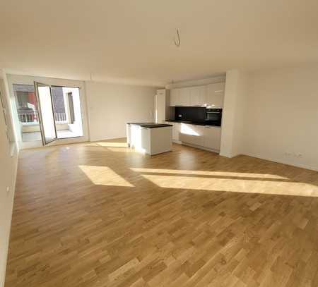 Helle 3-Zimmer-Dachgeschosswohnung mit Balkon und Einbauküche in Schwäbisch Hall