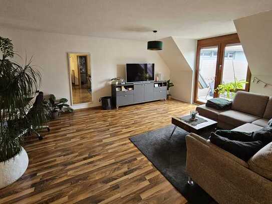 Helle 3-Raum-Dachgeschosswohnung in der Ortsmitte von Hochdorf