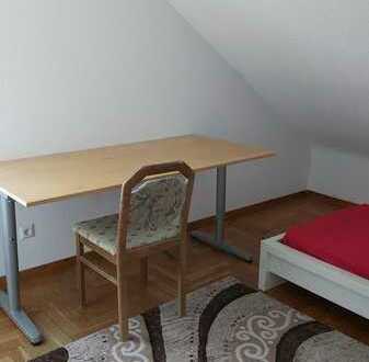 Gepflegte 1-Zimmer-Wohnung mit EBK in Ludwigsburg