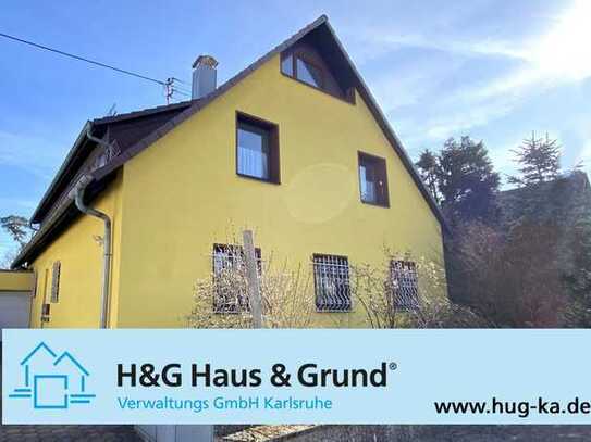 Dreifamilienhaus mit ausgebautem Dachgeschoss und Garage in der Heidenstückersiedlung!