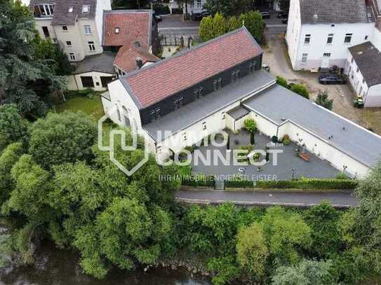 Eine grüne und romantische Oase mitten in der Hennefer Innenstadt mit 1.479m² Grundst