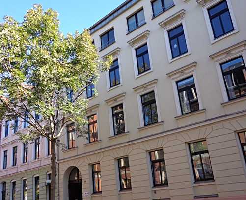 Entspanntes Wohnen im charmanten Altbau – Leben und Arbeiten in der City!