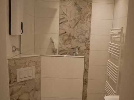 Modernisierte 2,5-Zimmer-EG-Wohnung mit gehobener Ausstattung in beruhigter 30er Zone (Einbahnstr.)
