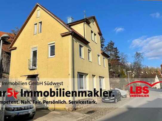 Mittendrin im Leben: charmantes 3-Familienhaus in begehrter Lage sucht neue Besitzer!