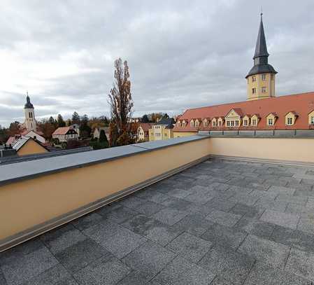 Freundliche 2-Zimmer-Wohnung mit Terrasse in Pesterwitz