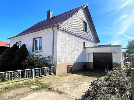 solides Einfamilienhaus mit Ausbaupotential in dörflicher und historischer Lage in Dessau / Mosigkau