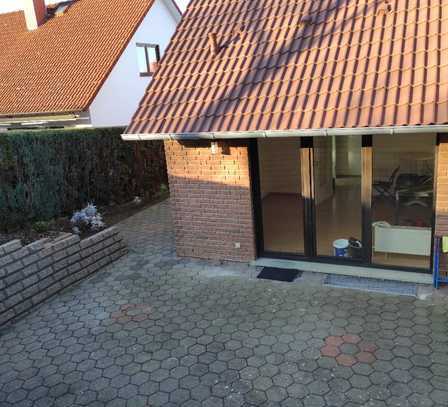 Freundliche 2-Zimmer-Maisonette-Wohnung, Terrasse und Einbauküche in Porta Westfalica