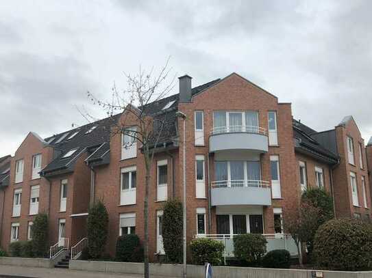 Attraktive Dachgeschosswohnung über 2 Etagen am Rande der Altstadt von Kempen