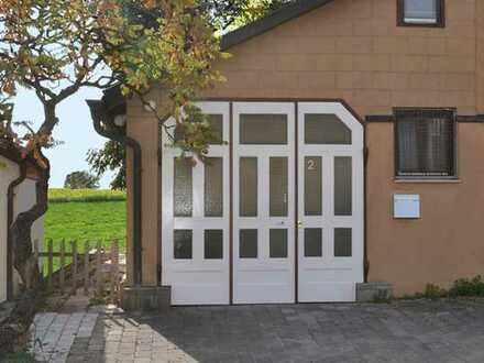 Erstbezug nach Sanierung mit Terrasse und Kleinküche in Breitenholz