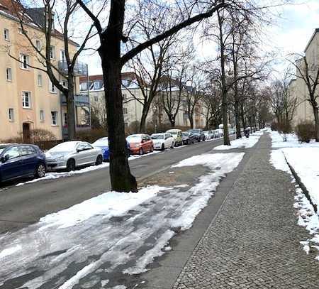 Nähe Tempelhofer Feld/ Neubauwohnung mit Wannenbad in Südlage