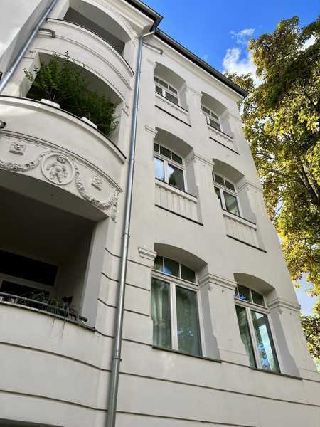 Wohntraum auf zwei Etagen! Hochwertige 3,5-Zimmer-Wohnung mit Balkon & Terrasse!