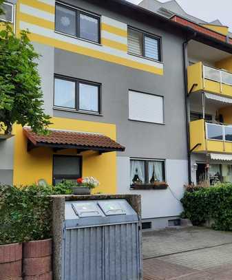 Provisionfrei, modernisierte 4-Zimmer-Wohnung mit Balkon und Einbauküche in Dietzenbach