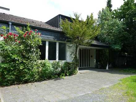 4,5 Zi EFH, 225 m² WFl. auf 1794 m² Gartengrundstück in Korschenbroich-Herrenshoff.