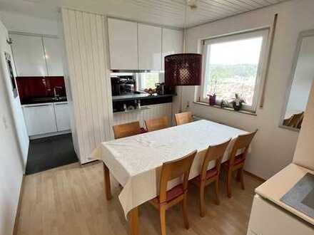Stilvolle 3 Zimmer-Penthouse-Wohnung mit Balkon in Deizisau
