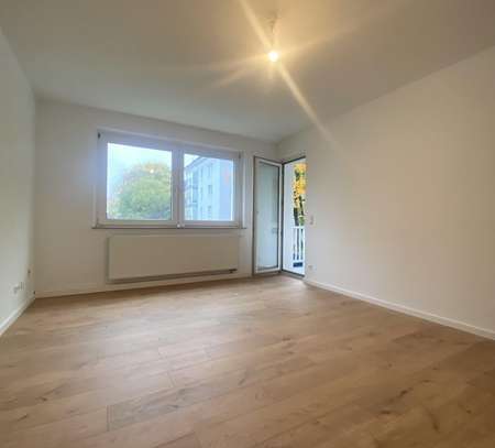 Moderne und renovierte 2-Zimmer-Wohnung mit Balkon