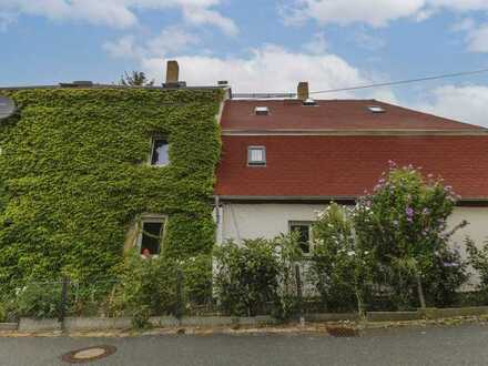 Vielfältig nutzbar: Haus mit 3 möglichen Wohneinheiten sowie Garten und Garage