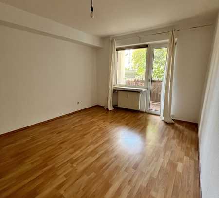 Top-Lage: Schön aufgeteilte Wohnung im Saarlandstraßenviertel zu vermieten!