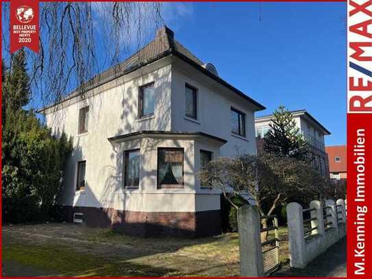 *Stadtvilla nähe Klinikum*historische Architektur*Wintergarten*Kamin*große Gartenanlage*Doppelgarage