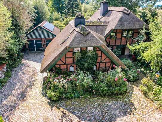 Ihr naturnahes Reetdach-Traumhaus in Cappel: Historischer Charme trifft modernen Komfort