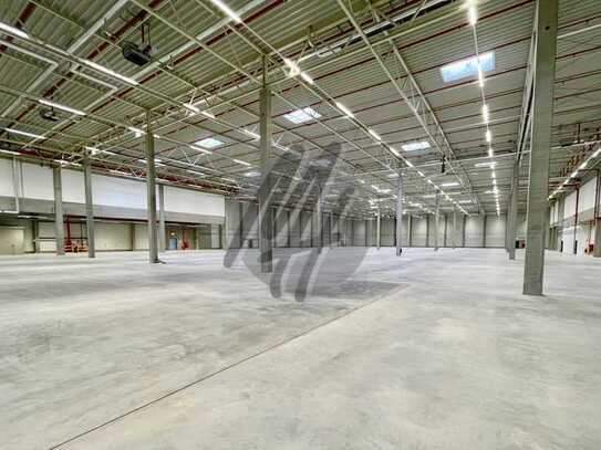 NEUBAU ✓ 24/7 ✓ RAMPE + EBEN ✓ Lager-/Logistik (4.000 m²) & Büro (500 m²)