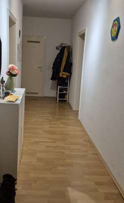 Zentrale 4-Zimmer-Wohnung mit Balkon in 30171, Hannover