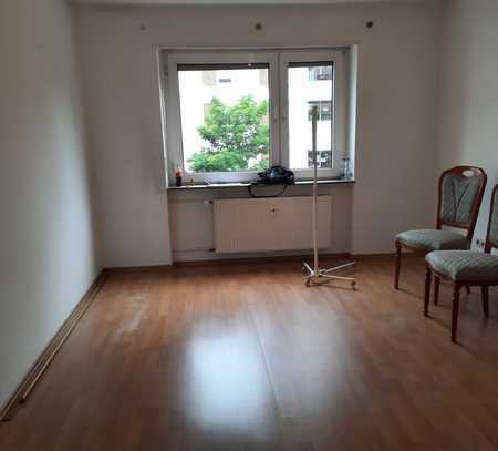 Kleine 3-Zimmer-Wohnung direkt in der Innenstadt Kaiserslauterns