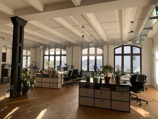 Shared Office Space in the heart of Kreuzberg for a Team of 2-6