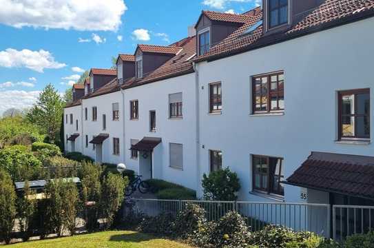 Sehr gepflegte 3-ZKB-Wohnung mit Loggia in ruhiger Lage - Königsbrunn