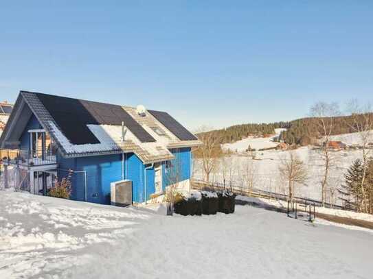 Modernes Mehrfamilienhaus mit Einliegerwohnung in traumhafter Natur in Schönwald im Schwarzwald