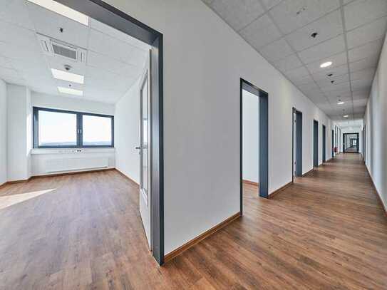 WZ 440 m2 schicke Büros - Glasfaser & Parkplätze am Haus, ÖPNV gut