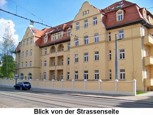 Großzügige 3 Zimmer Wohnung mit Balkon